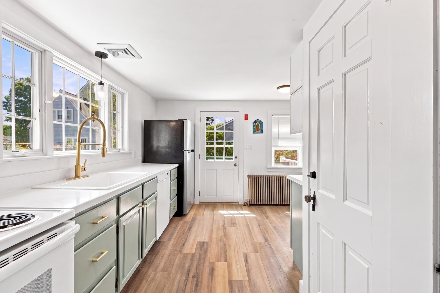 35 Walnut Street Hyannis MA 02601
