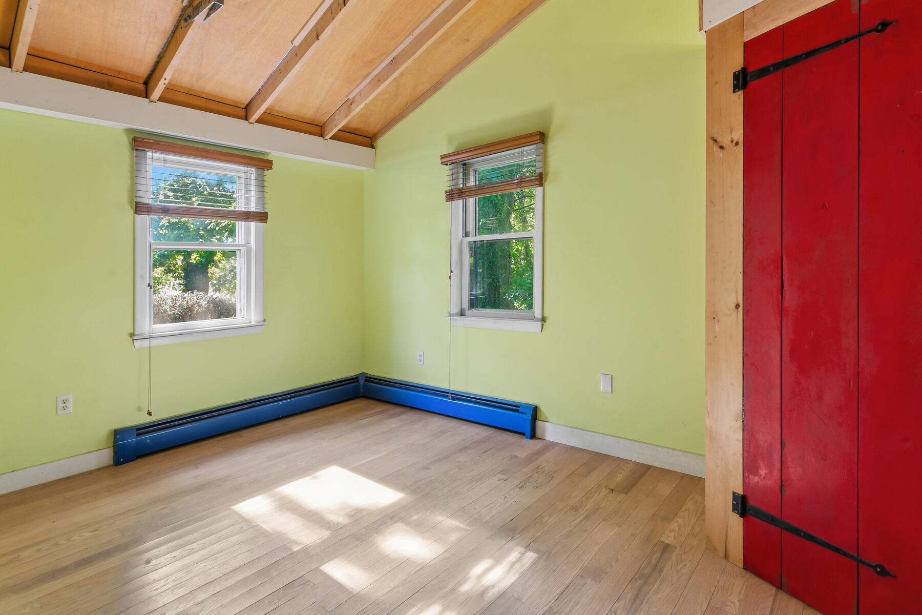 57 Old Main Road Falmouth MA 02556