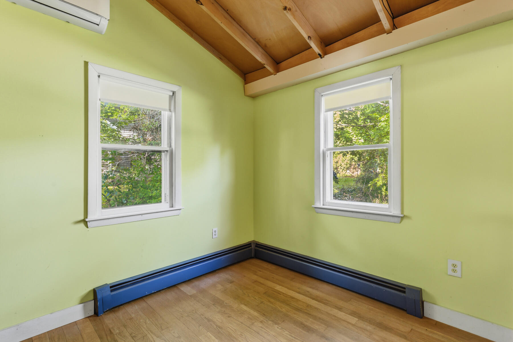 57 Old Main Road Falmouth MA 02556