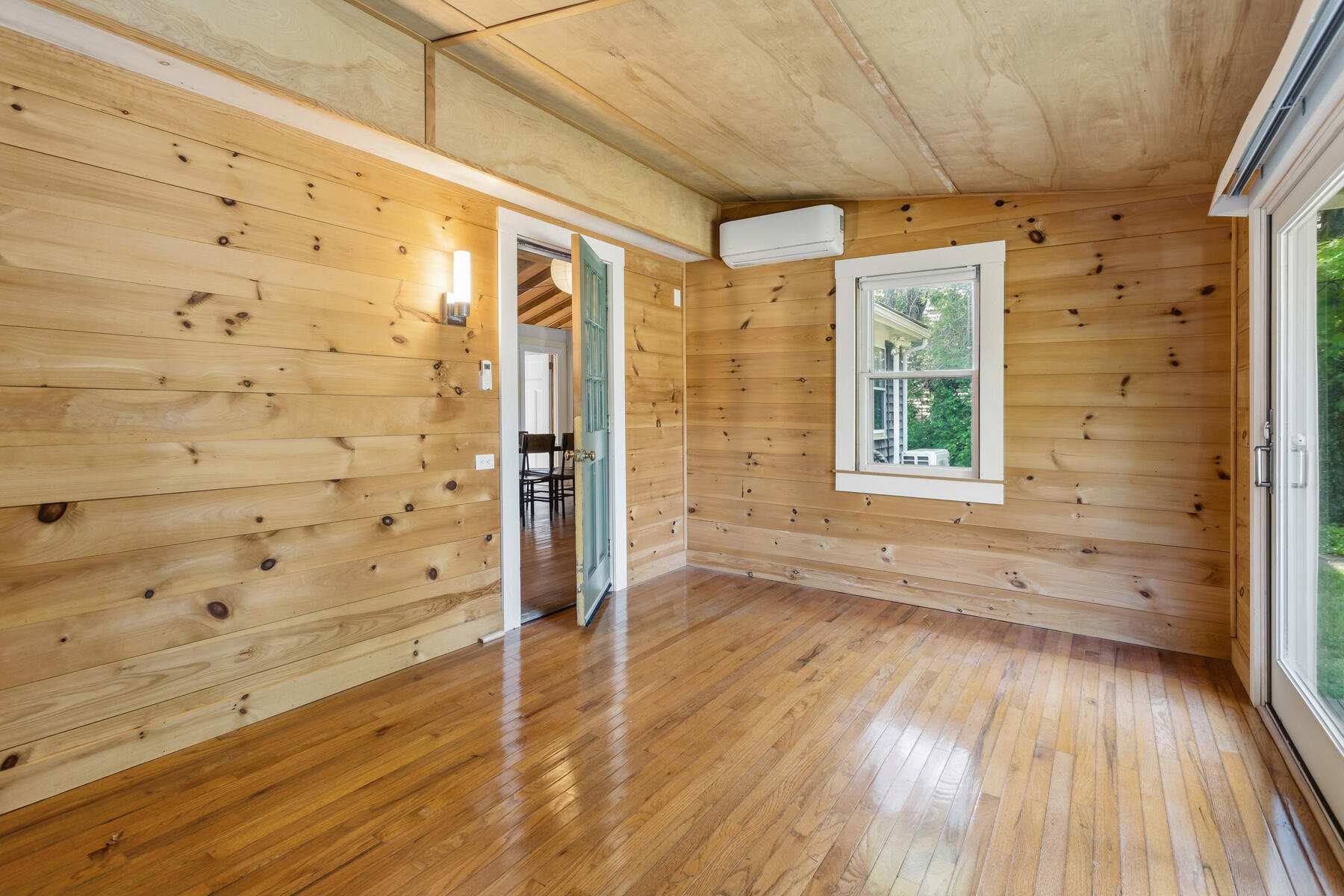 57 Old Main Road Falmouth MA 02556