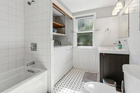 57 Old Main Road Falmouth MA 02556