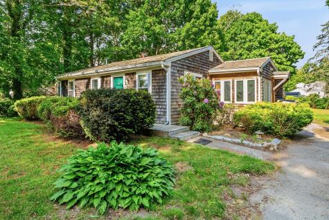 57 Old Main Road Falmouth MA 02556