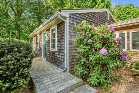 57 Old Main Road Falmouth MA 02556