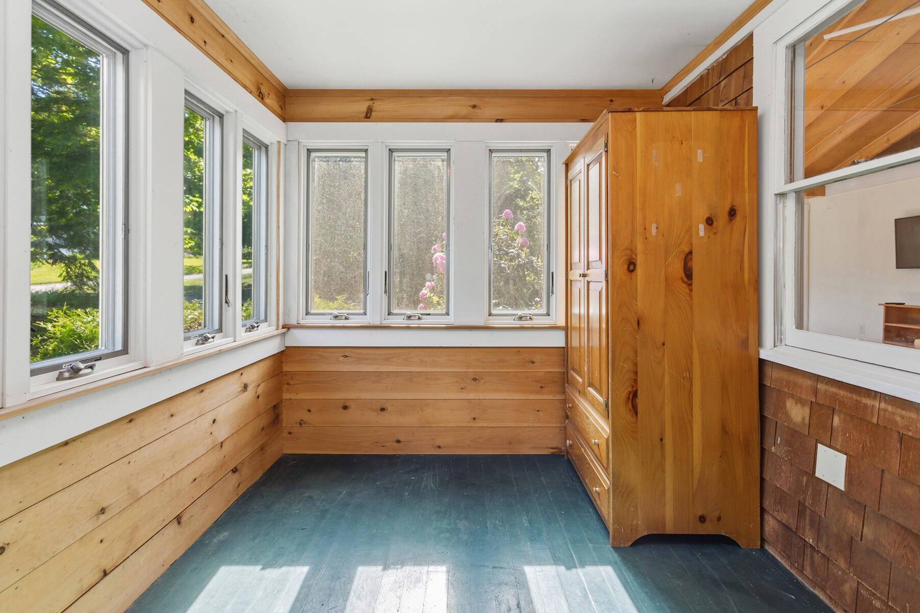57 Old Main Road Falmouth MA 02556
