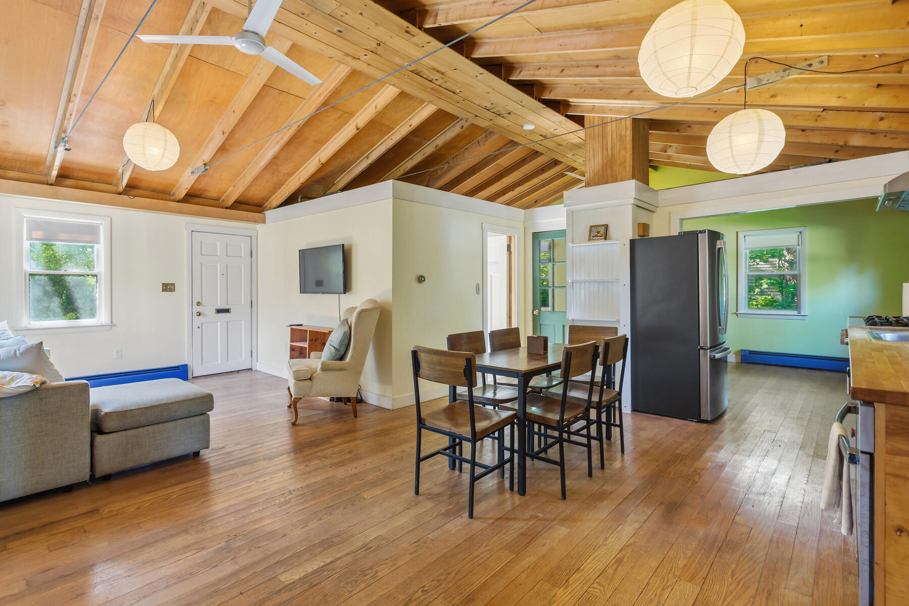 57 Old Main Road Falmouth MA 02556