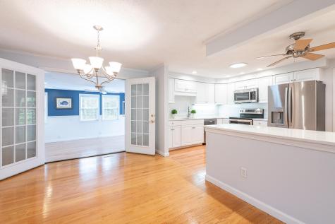 12 Quail Hollow Circle Sandwich MA 02563
