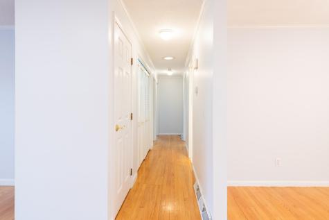 12 Quail Hollow Circle Sandwich MA 02563