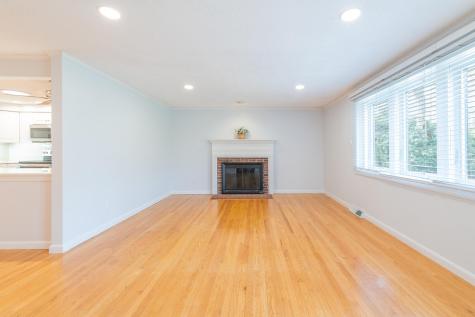 12 Quail Hollow Circle Sandwich MA 02563