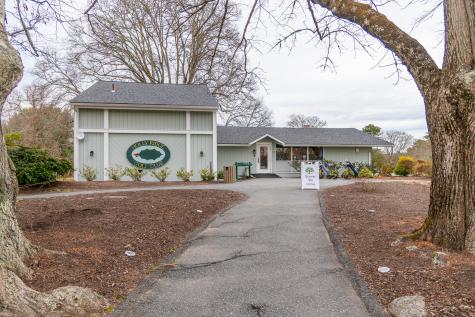 12 Quail Hollow Circle Sandwich MA 02563