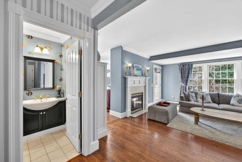 9 Beachway Road Sandwich MA 02537