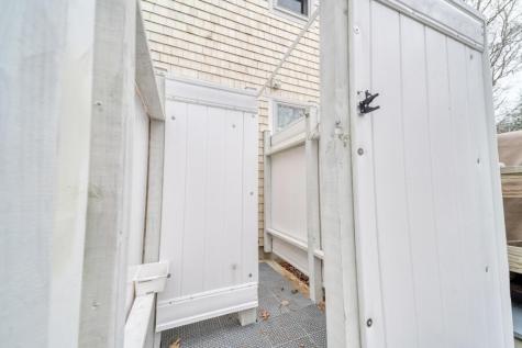 8 Spinnaker Street Sandwich MA 02563