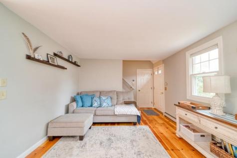 8 Spinnaker Street Sandwich MA 02563