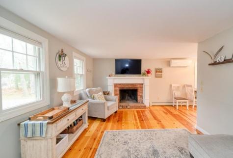 8 Spinnaker Street Sandwich MA 02563