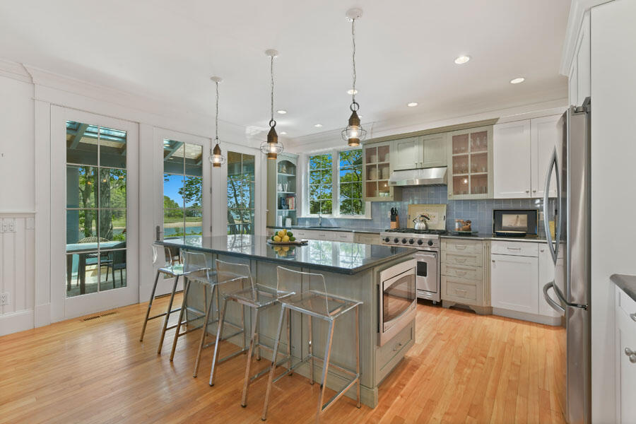 14 Indian Trail Osterville MA 02655
