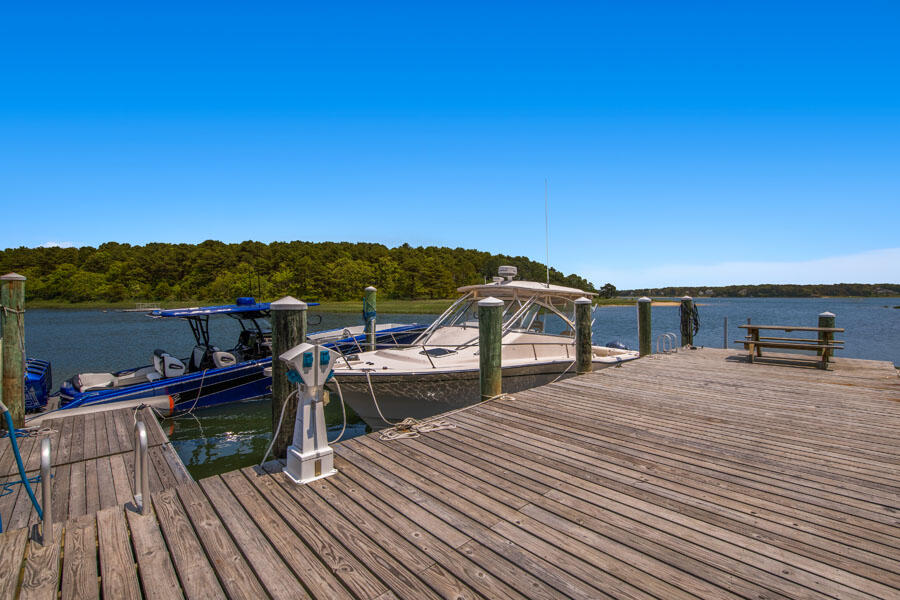 14 Indian Trail Osterville MA 02655
