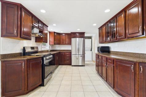 42 Hazelmoor Road South Yarmouth MA 02664