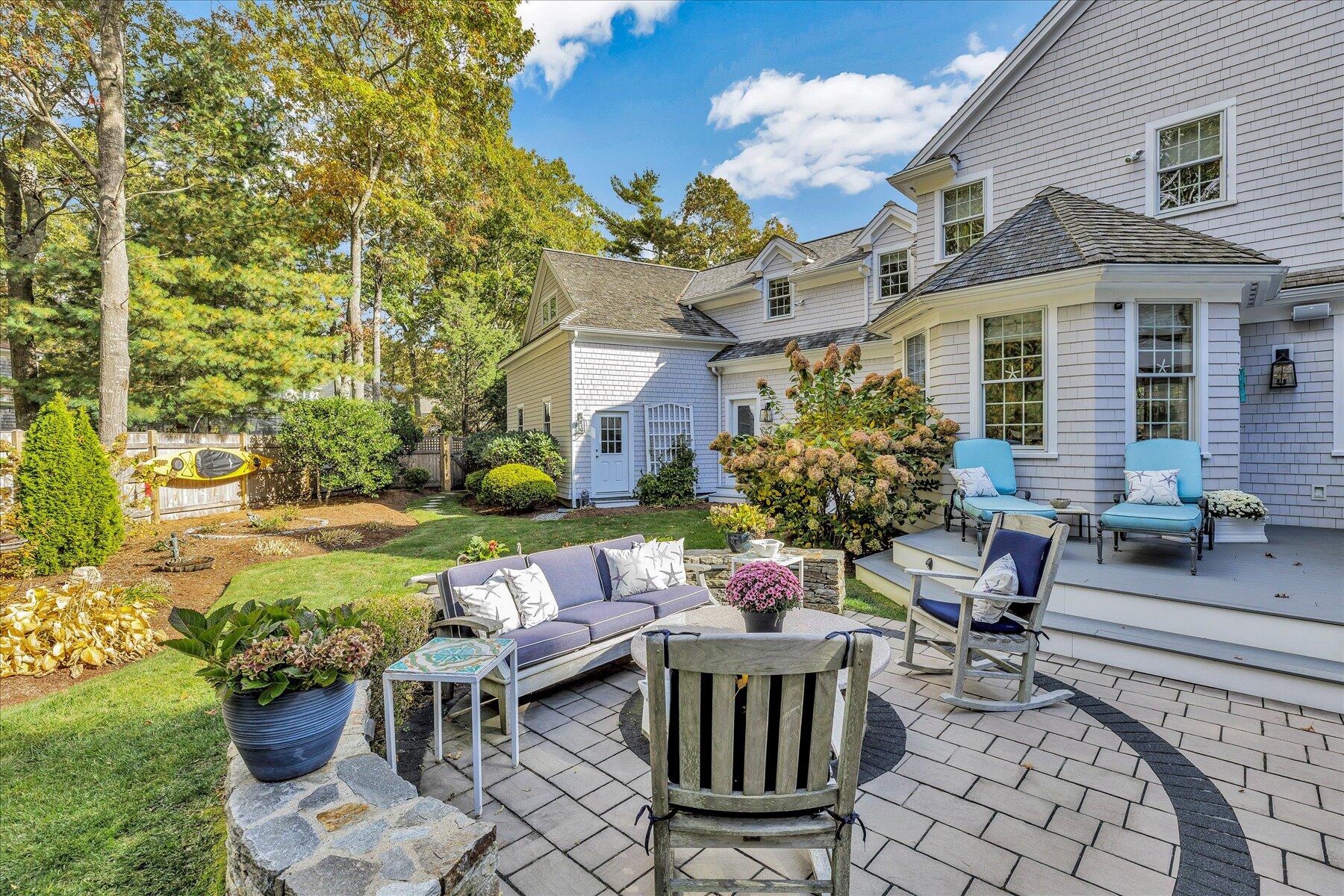 11 Teal Circle Mashpee MA 02649