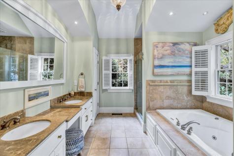 11 Teal Circle Mashpee MA 02649