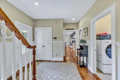 11 Teal Circle Mashpee MA 02649