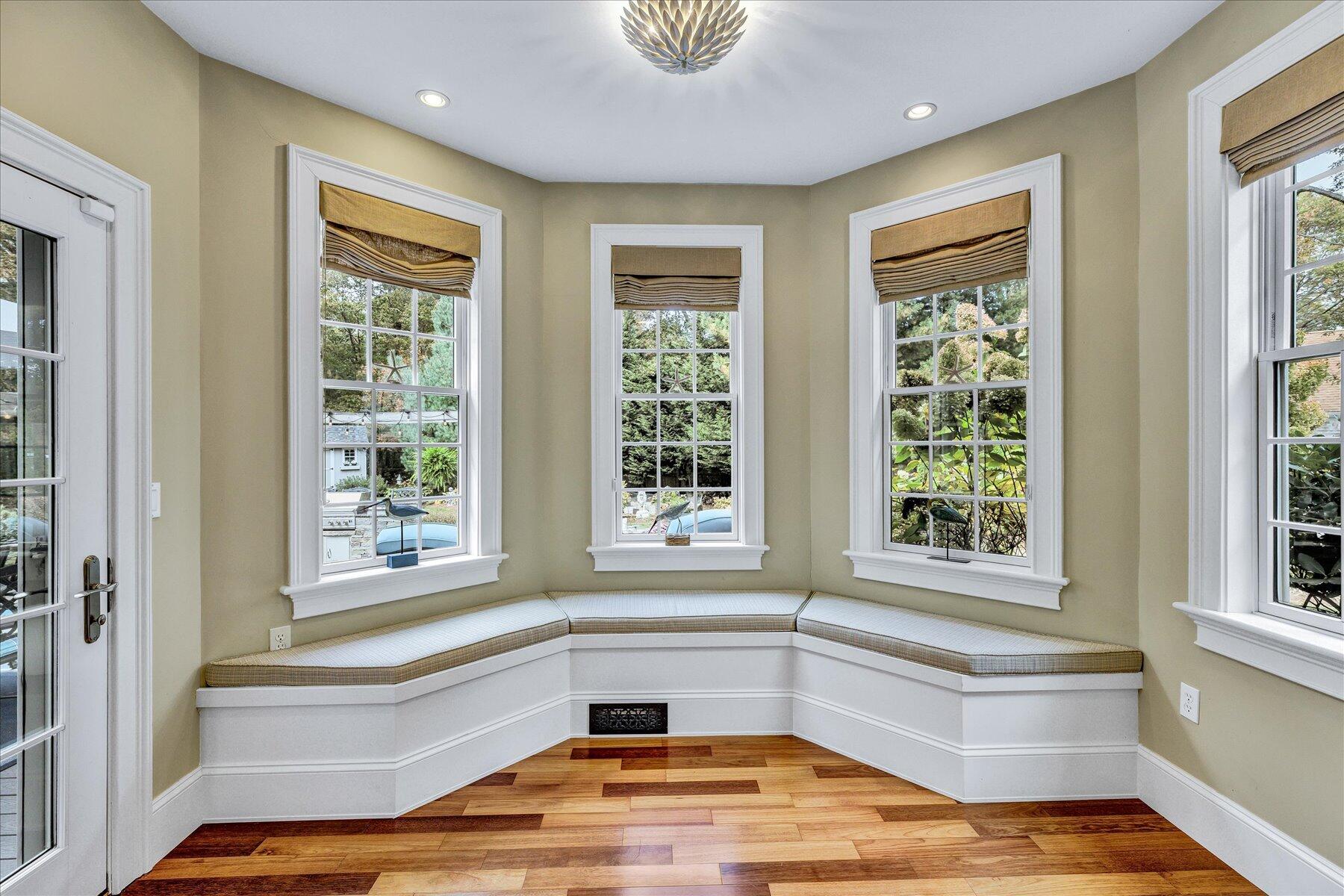 11 Teal Circle Mashpee MA 02649