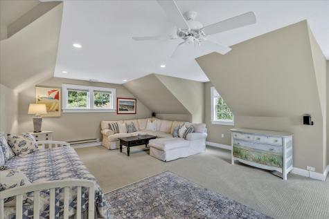 11 Teal Circle Mashpee MA 02649