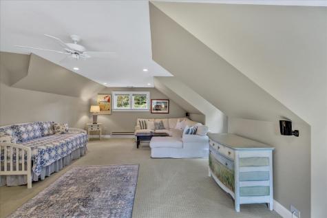 11 Teal Circle Mashpee MA 02649