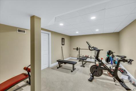 11 Teal Circle Mashpee MA 02649