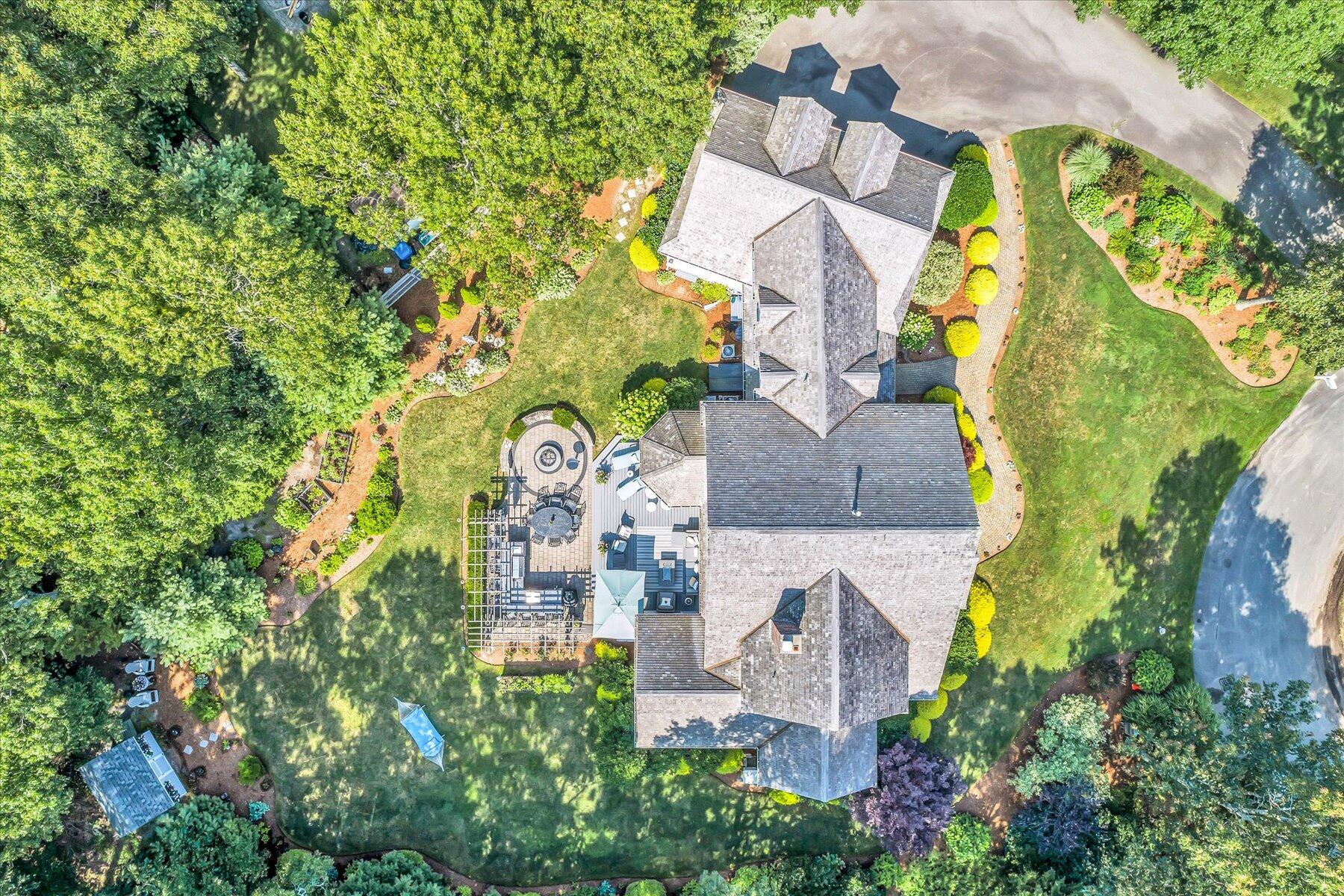 11 Teal Circle Mashpee MA 02649