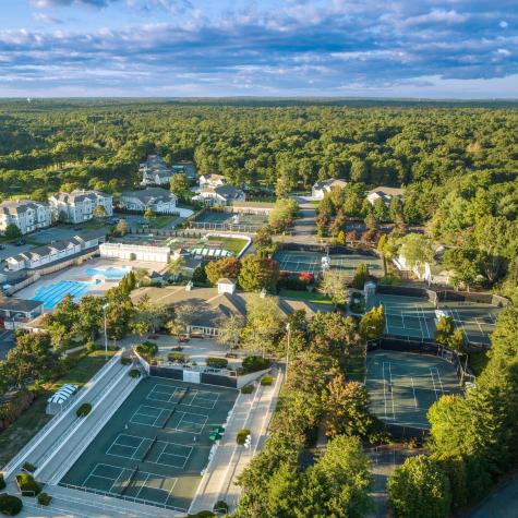 11 Teal Circle Mashpee MA 02649