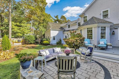 11 Teal Circle Mashpee MA 02649