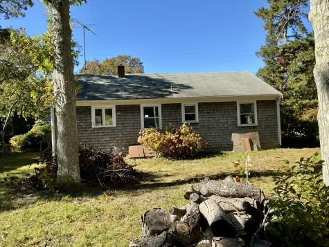 39 Bayview Road Mashpee MA 02649