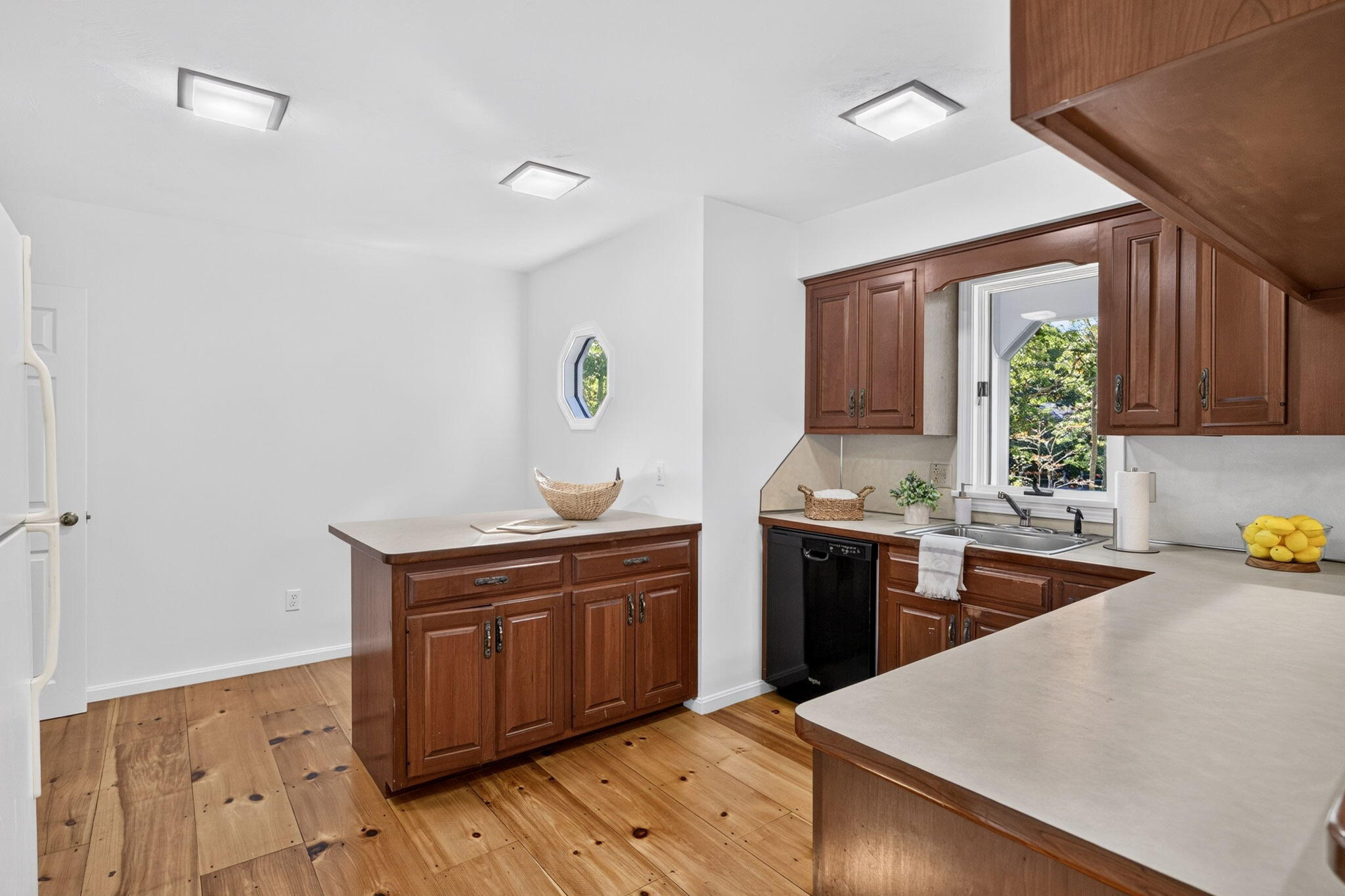 32 Pleasant Bay Road Harwich MA 02645