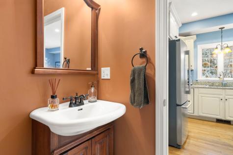 8 Jillian Drive Bourne MA 02532