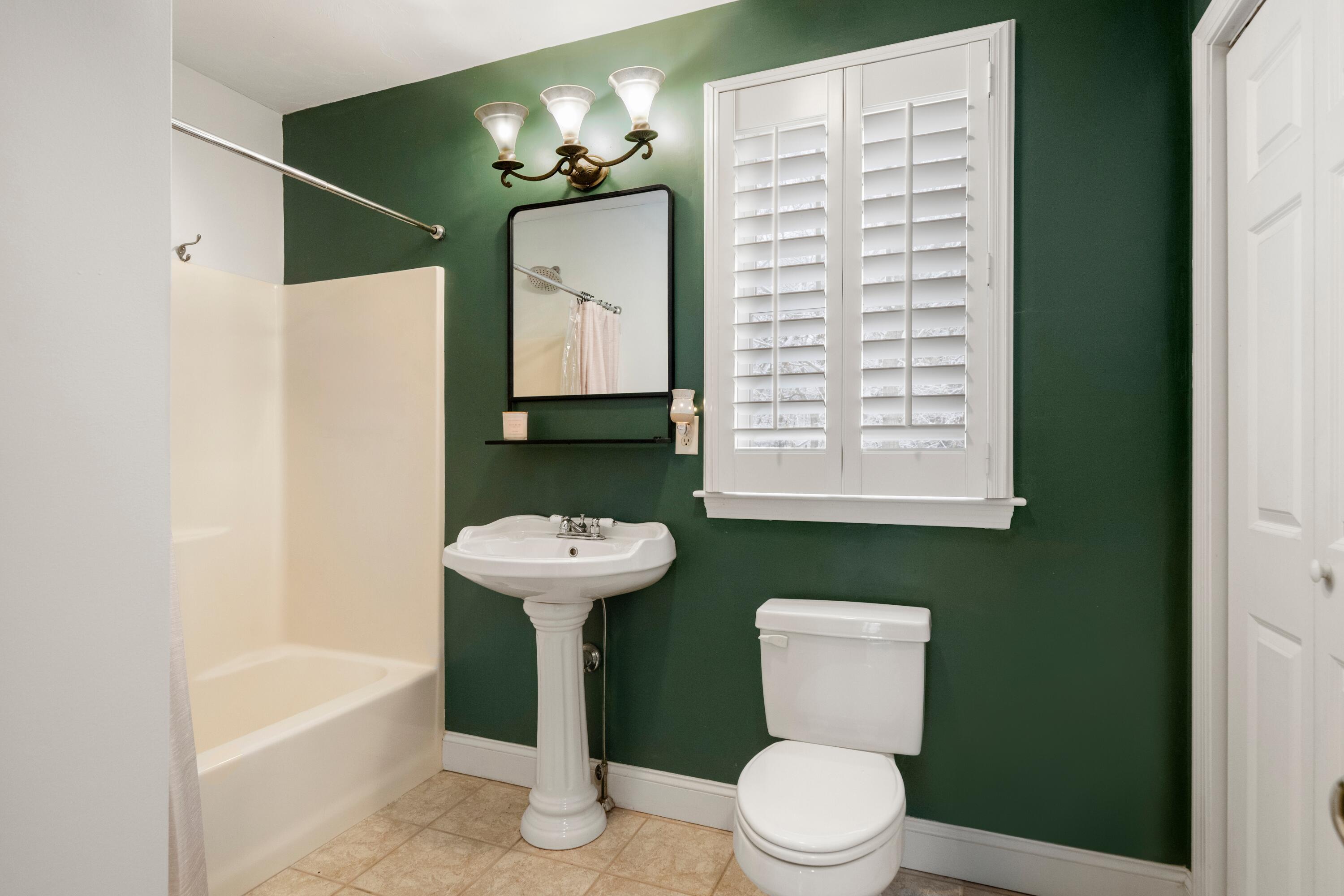 8 Jillian Drive Bourne MA 02532