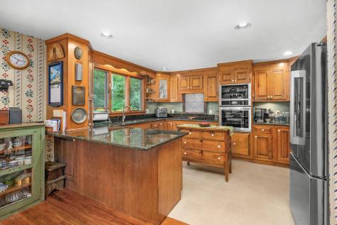 8 Crestview Dr Extension East Sandwich MA 02537