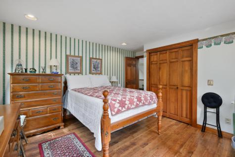 8 Crestview Dr Extension East Sandwich MA 02537