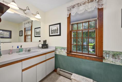 8 Crestview Dr Extension East Sandwich MA 02537