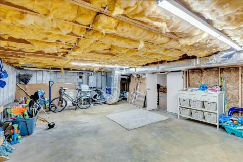 50 Topping Lift Mashpee MA 02649