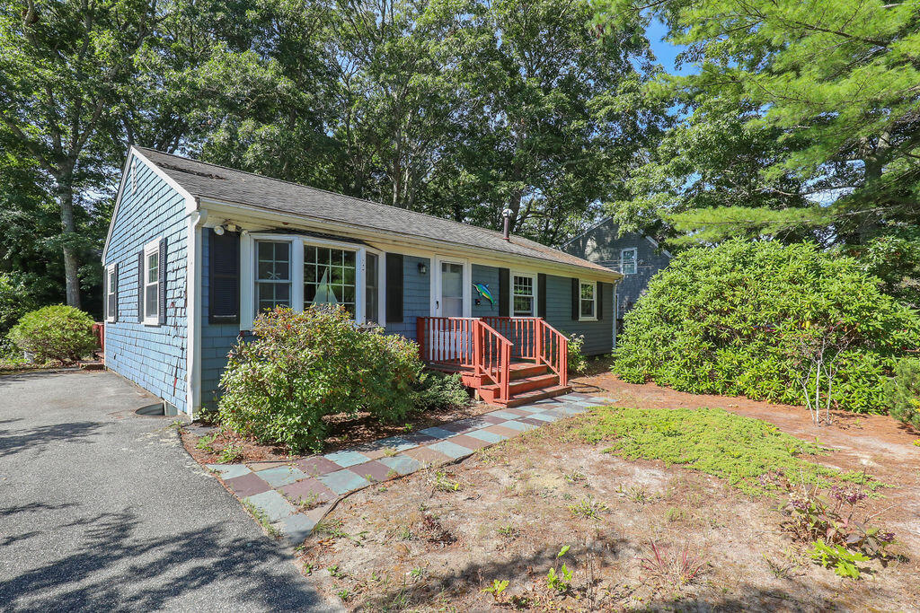 7 Yale Drive Falmouth MA 02536