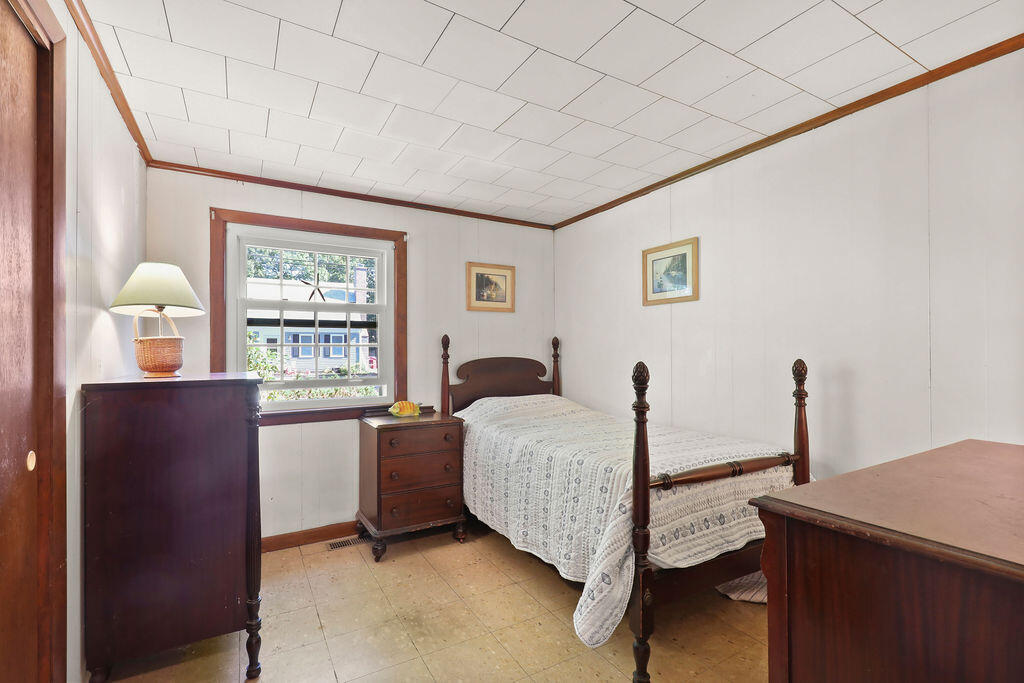 7 Yale Drive Falmouth MA 02536