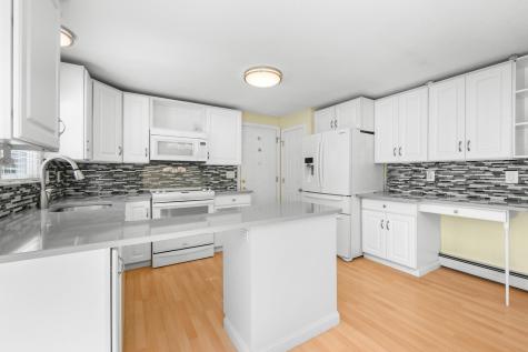136 Sheaffer Road Barnstable MA 02632