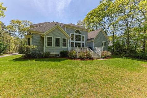 17 Payamps Road Mashpee MA 02649