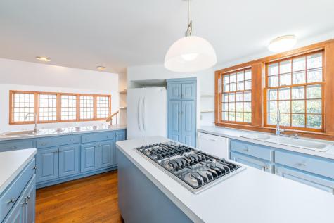72 Loop Road Falmouth MA 02540
