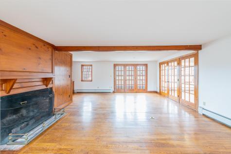 72 Loop Road Falmouth MA 02540