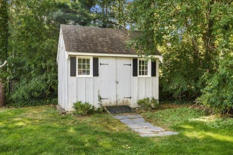 8 Loch Rannoch Way Yarmouth Port MA 02675