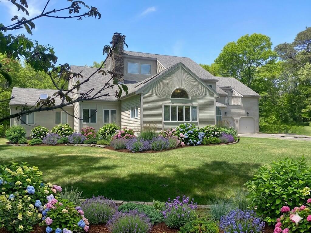 17 Heron Way Mashpee MA 02649