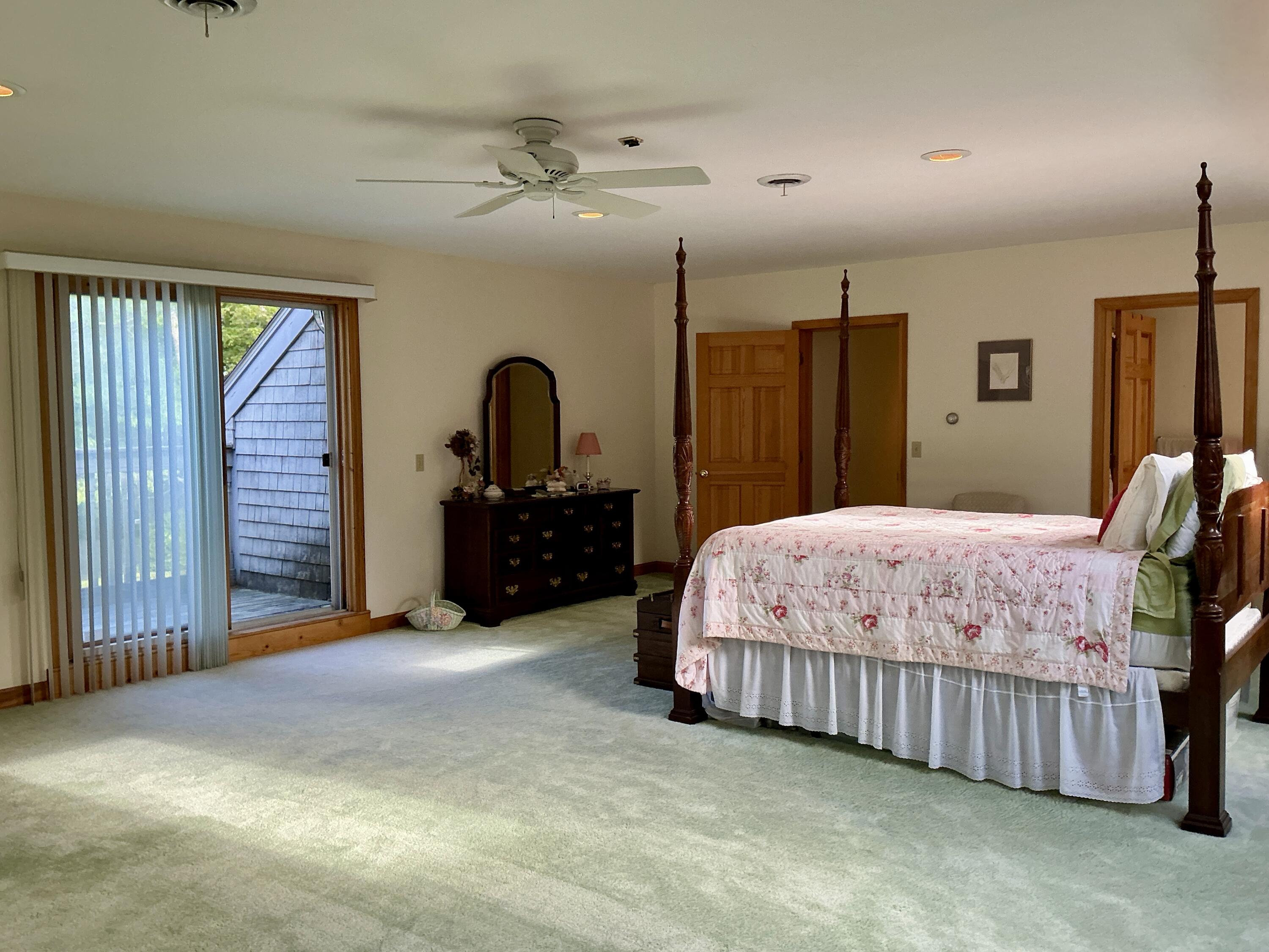 17 Heron Way Mashpee MA 02649