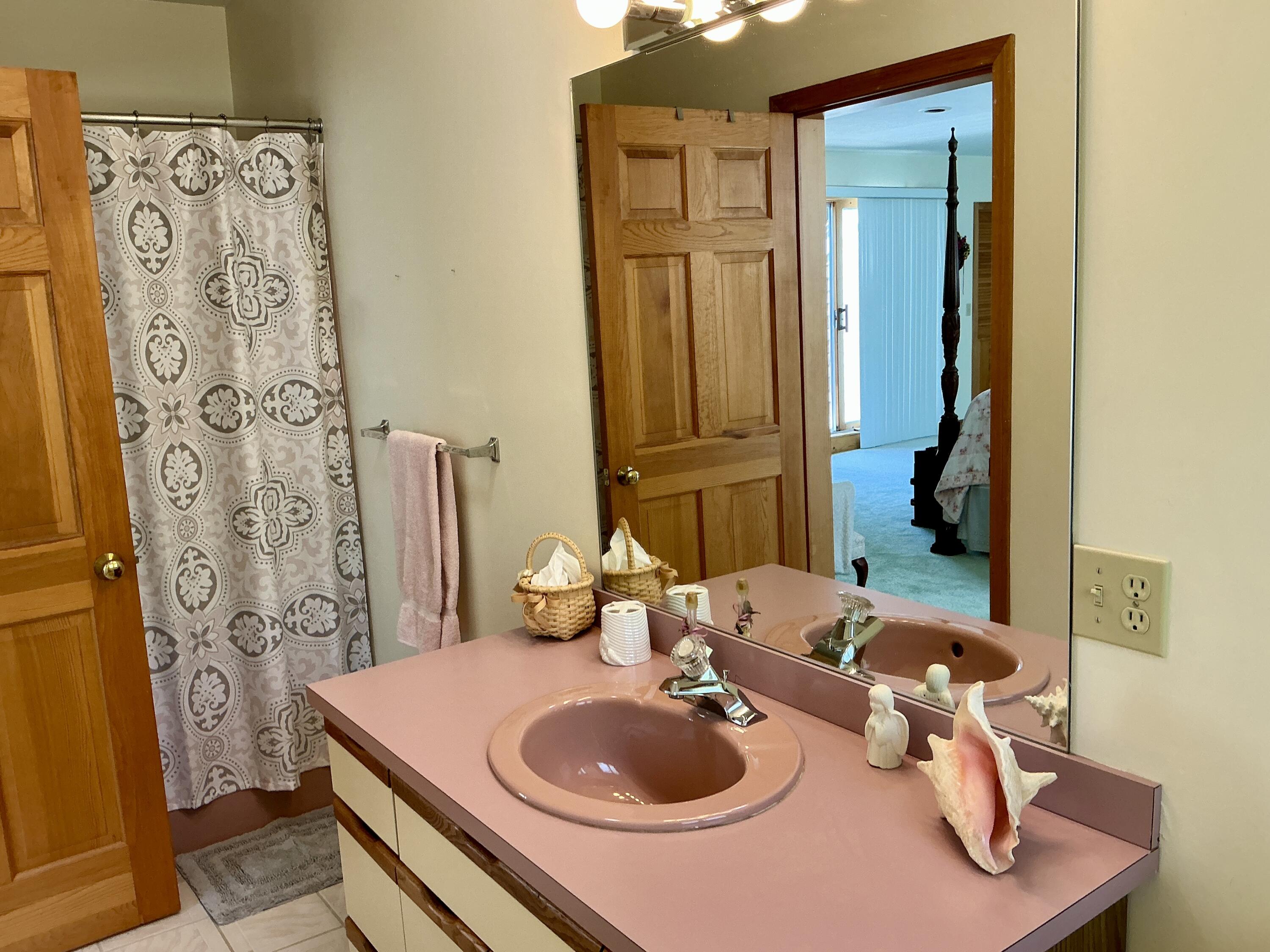 17 Heron Way Mashpee MA 02649