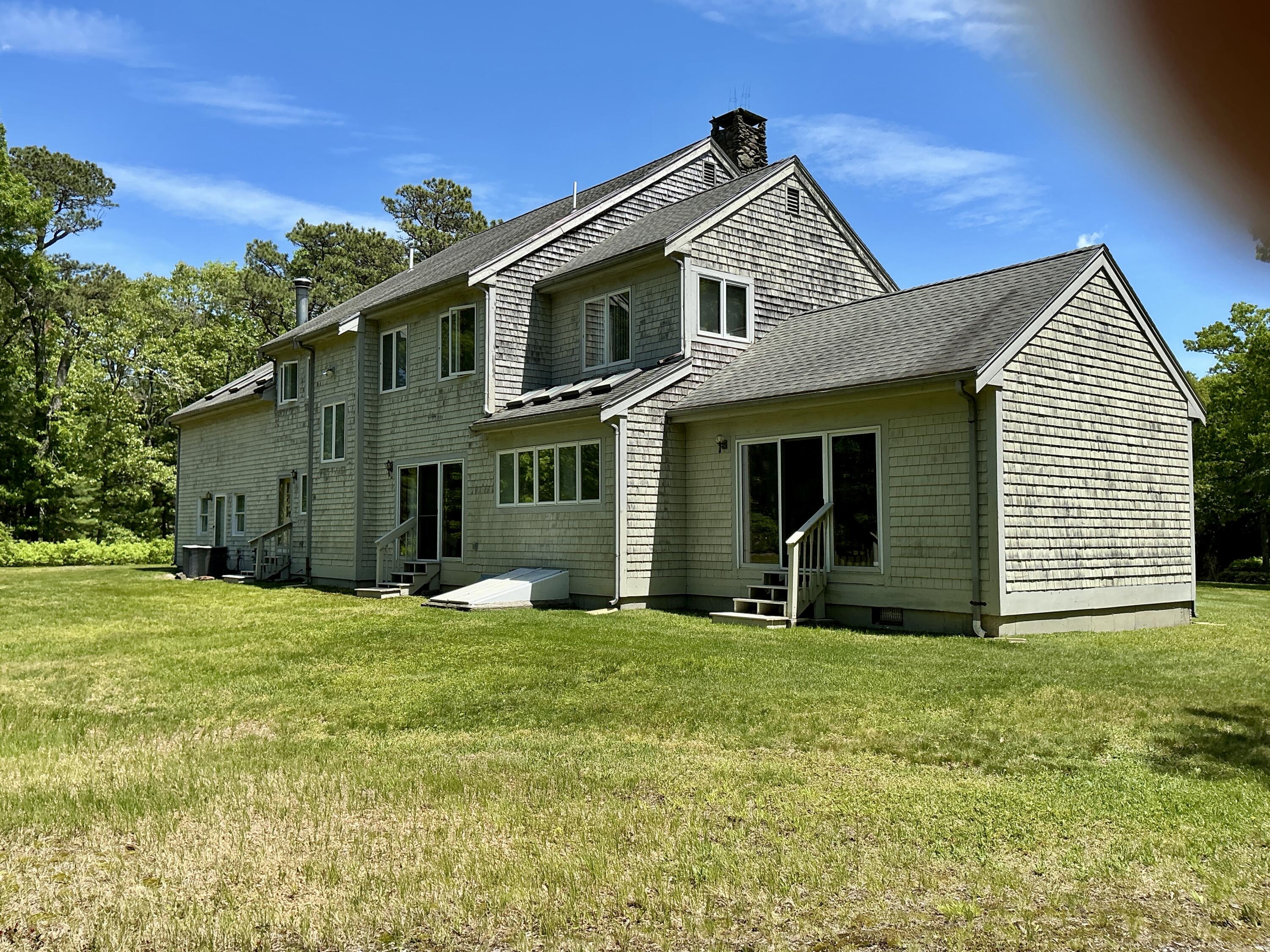 17 Heron Way Mashpee MA 02649