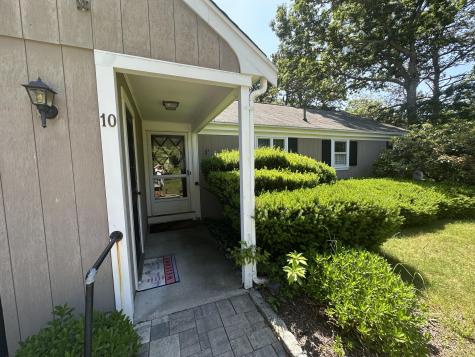 10 Freeman Road Yarmouth MA 02675